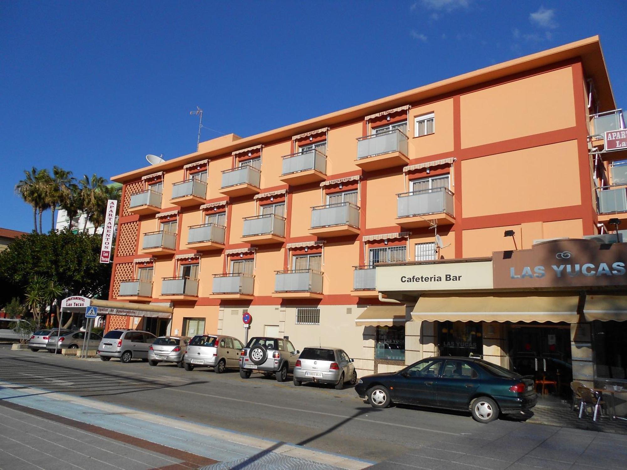 Apartamentos Turisticos Las Yucas Torre Del Mar Exteriör bild