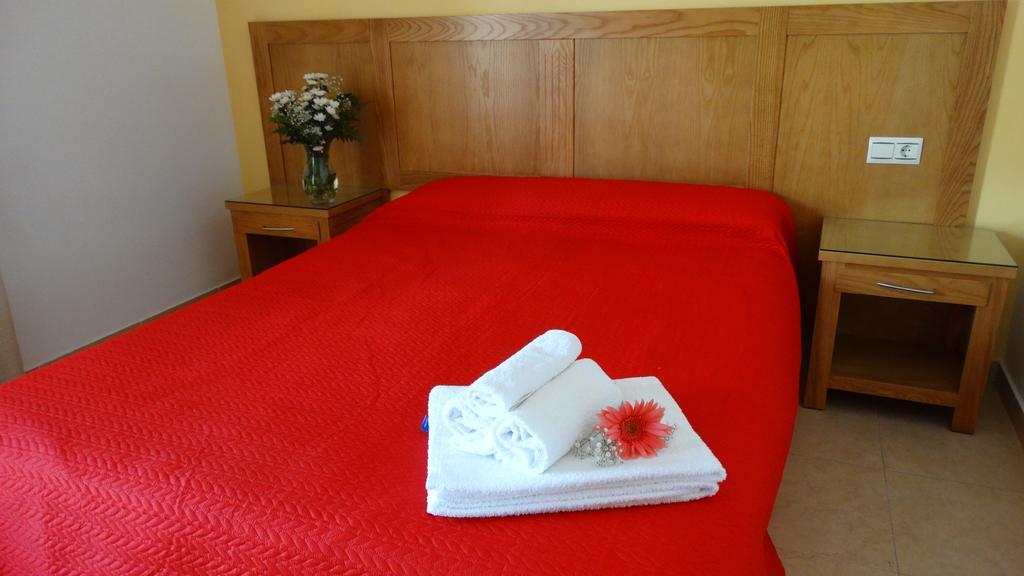 Apartamentos Turisticos Las Yucas Torre Del Mar Exteriör bild